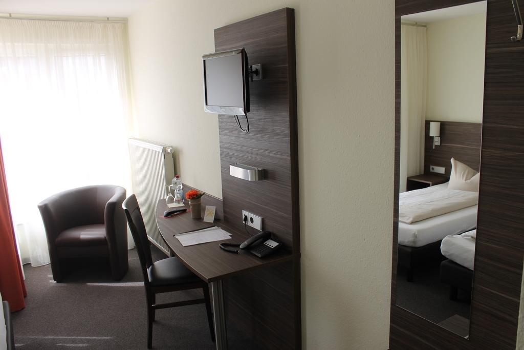 Hotel Weissach Am Neuenbuehl Oda fotoğraf