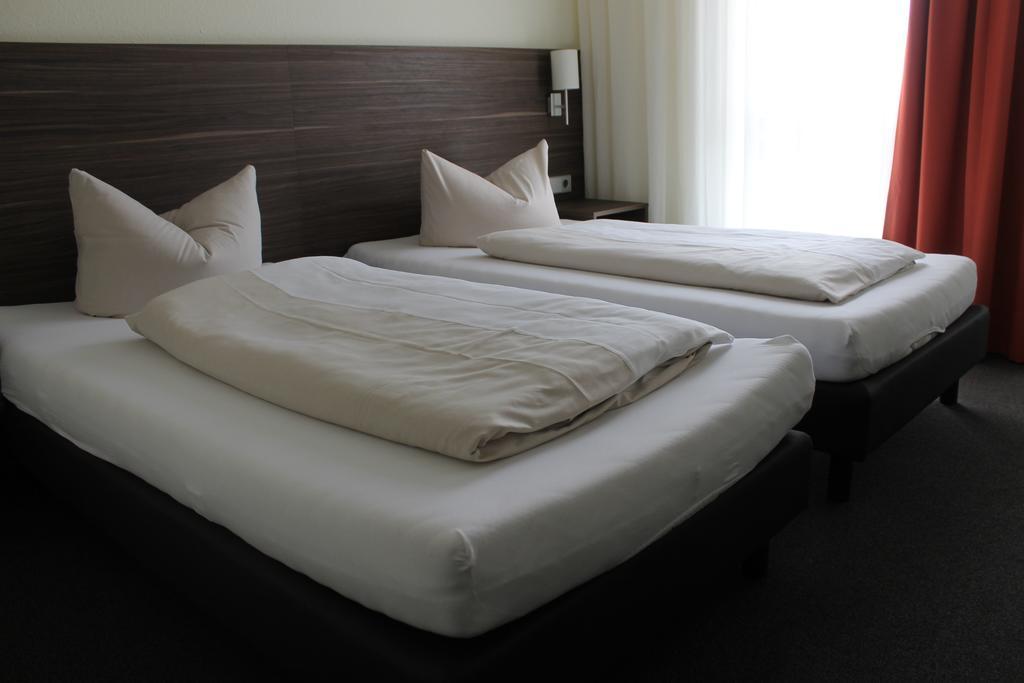 Hotel Weissach Am Neuenbuehl Oda fotoğraf